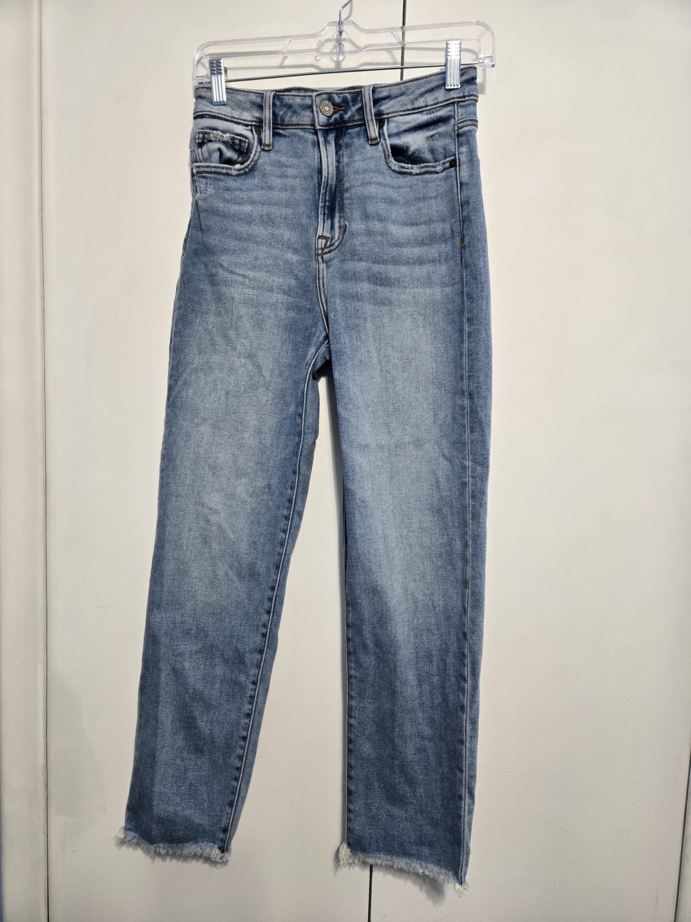 HIDDEN Los Angeles Jeans 26 Light Wash Straight Leg Raw Frayed Hem Stretch